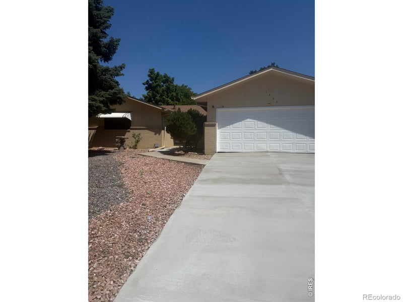 1320 Garden Cir, Longmont, CO 80501