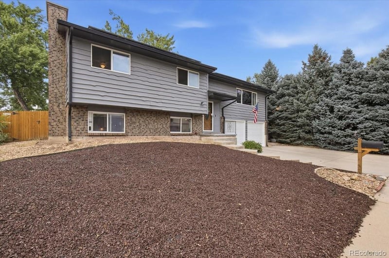 9837 Arizona Ave, Lakewood, CO 80232