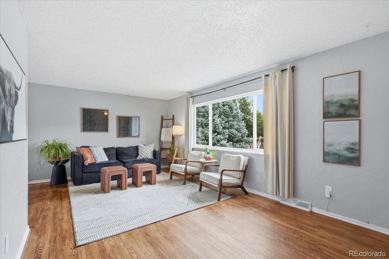 9837 Arizona Ave, Lakewood, CO 80232
