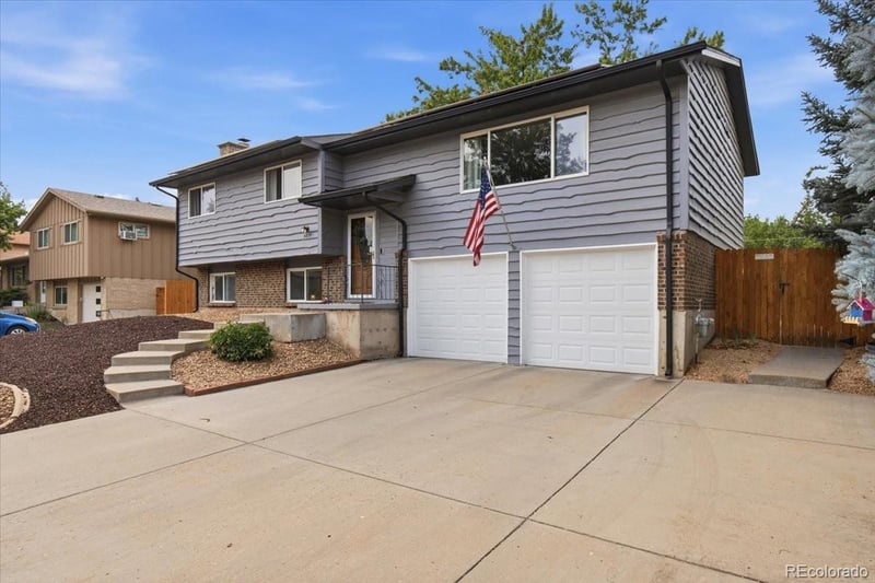 9837 Arizona Ave, Lakewood, CO 80232