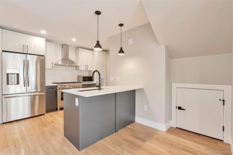 1453 Irving St, Denver, CO 80204