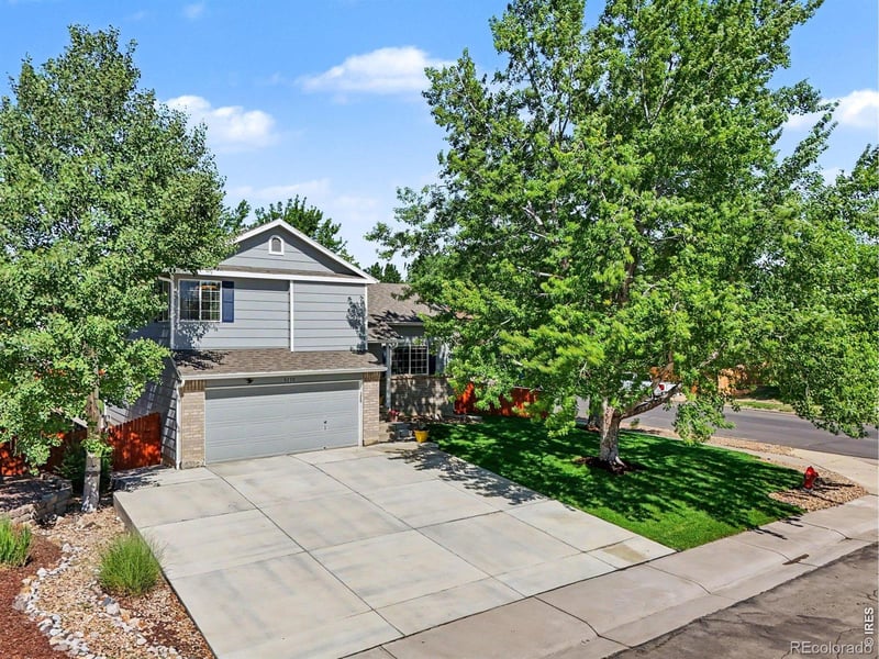 5399 Wolf Ct, Longmont, CO 80504