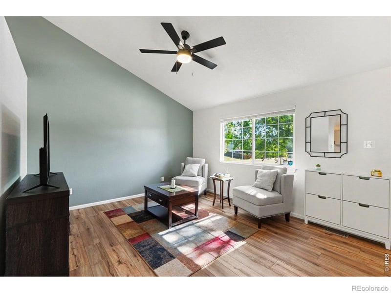 5399 Wolf Ct, Longmont, CO 80504