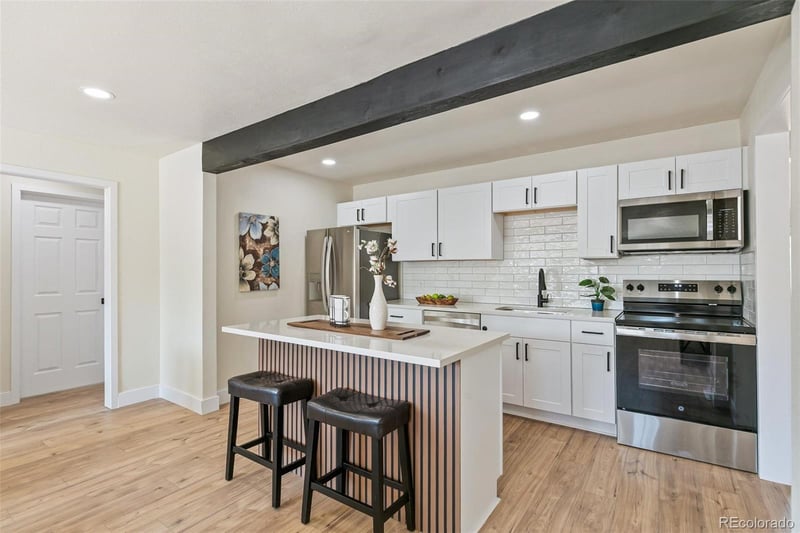 1657 Macon St, Aurora, CO 80010