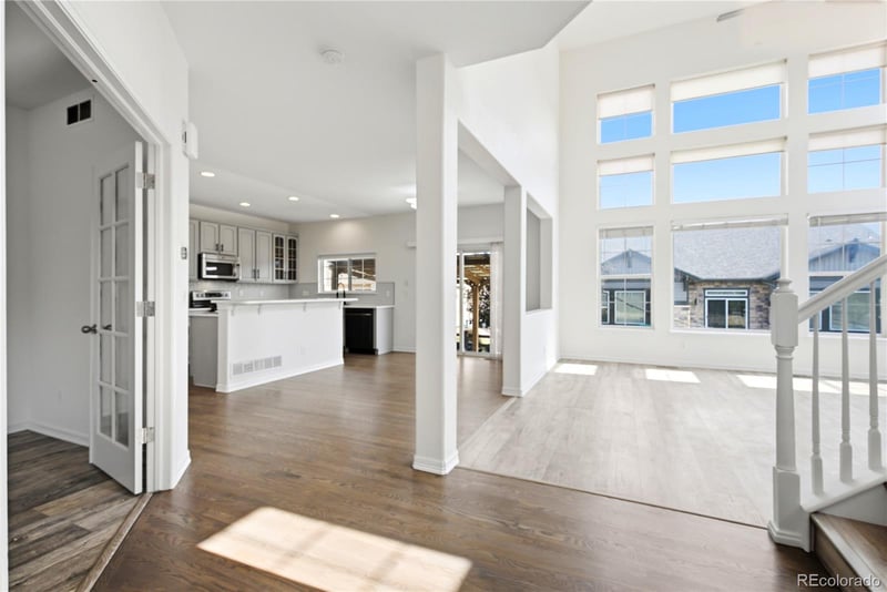 122 N De Gaulle St, Aurora, CO 80018
