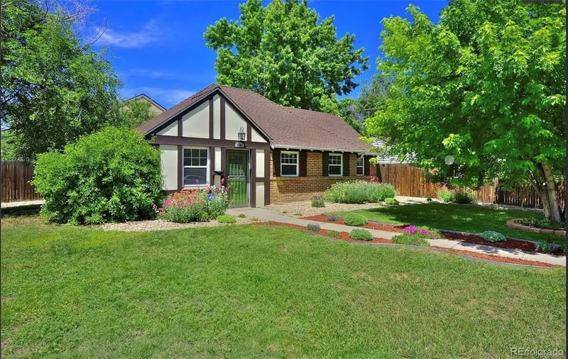 1601 Spruce St, Denver, CO 80220