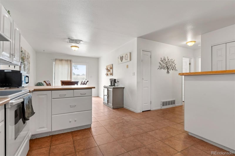 219 Harmony Dr #221, Pueblo, CO 81007
