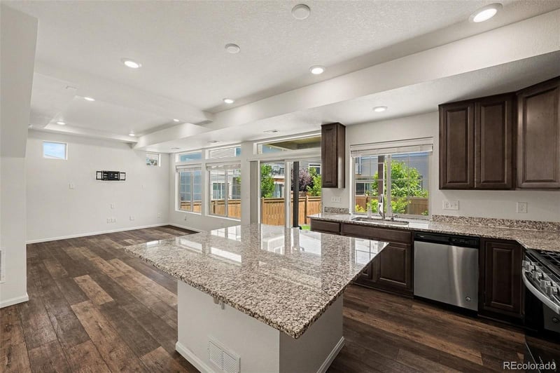 18366 102nd Pl, Commerce City, CO 80022