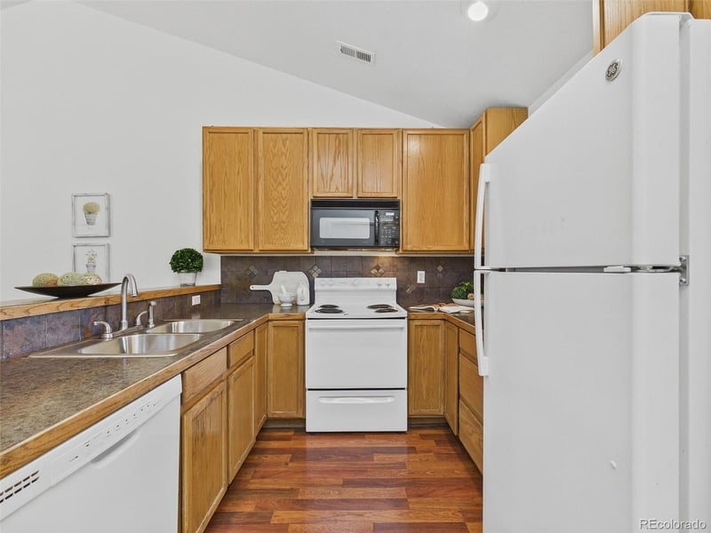 1048 Tierra Ln #201, Fort Collins, CO 80521