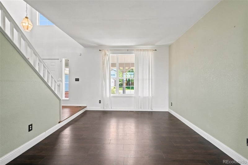 19927 E Belleview Pl, Aurora, CO 80015
