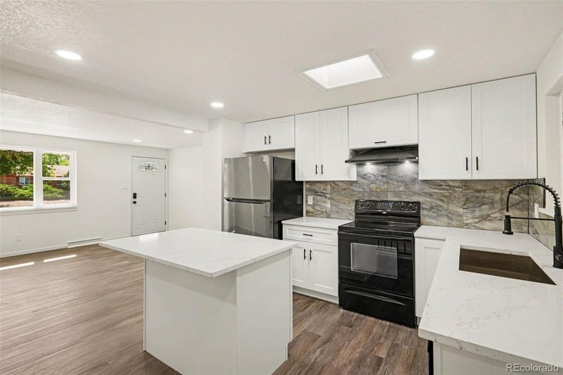 11915 E Arizona Dr, Aurora, CO 80012