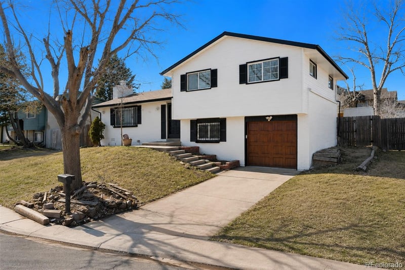 1255 Granby St, Aurora, CO 80011