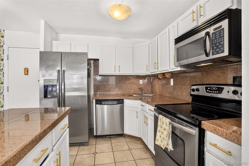 1121 Albion St #607, Denver, CO 80220