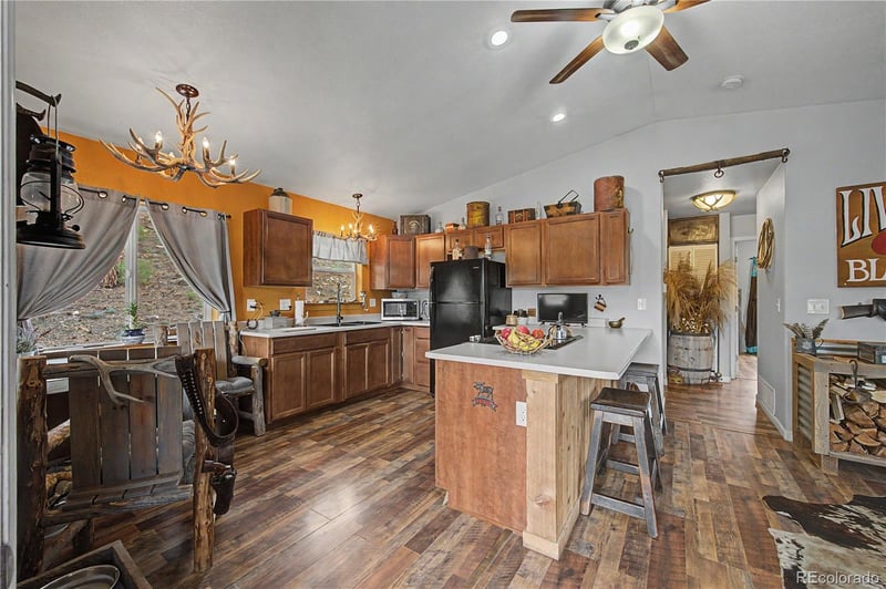 8260 County Road 28, Cotopaxi, CO 81223