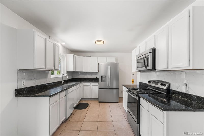 12445 E 6th Pl, Aurora, CO 80011