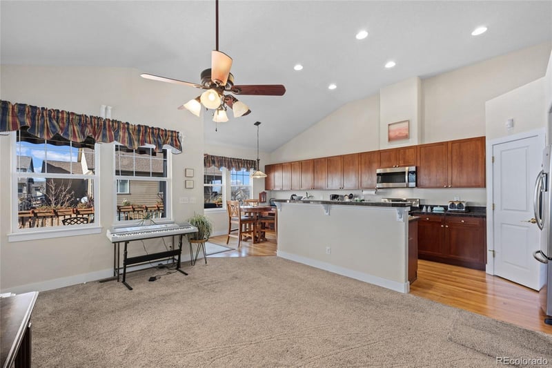 21527 E Smoky Hill Rd, Aurora, CO 80015