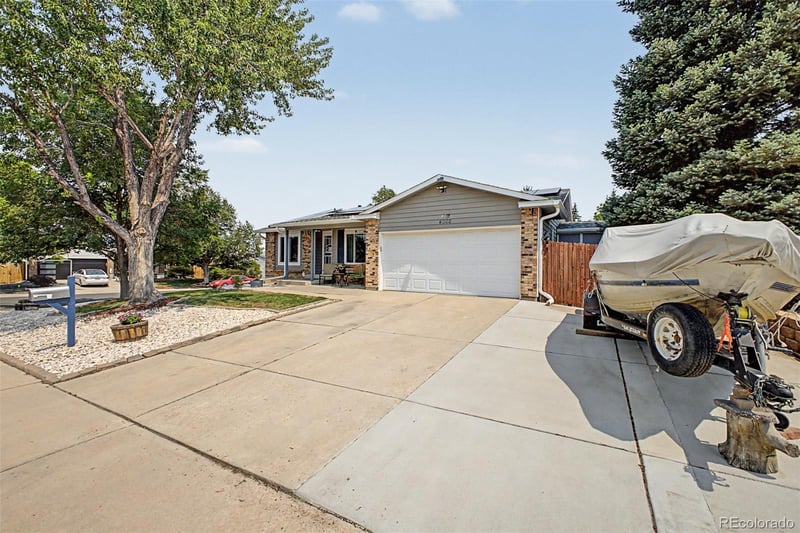 4002 Argonne Way, Aurora, CO 80013