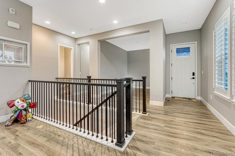 2083 Rim Ridge Dr, Castle Rock, CO 80108