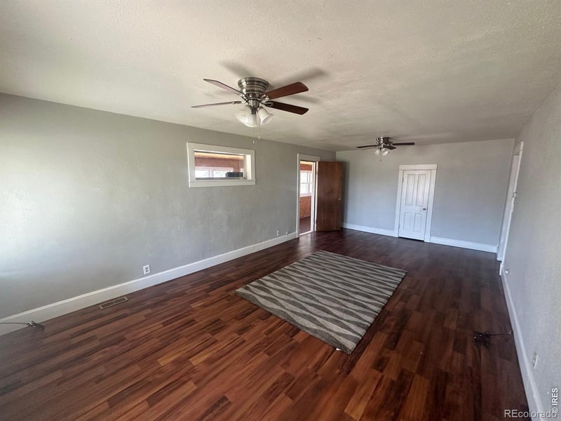 90 Cedar Ave, Akron, CO 80720