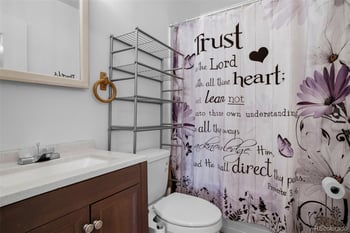9411 Lilly Ct, Thornton, CO 80229