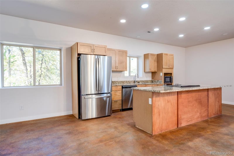 818 E Cucharras, Colorado Springs, CO 80903