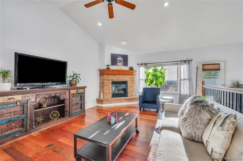 581 Seaside Dr, Pueblo, CO 81007