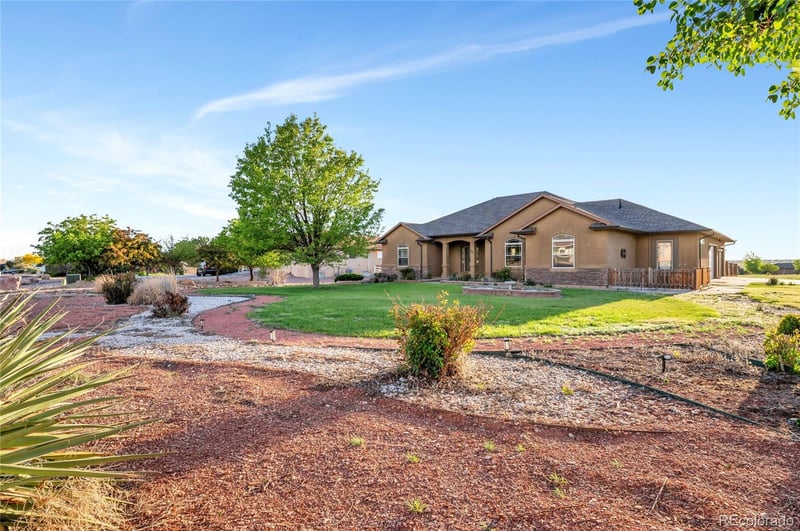 581 Seaside Dr, Pueblo, CO 81007
