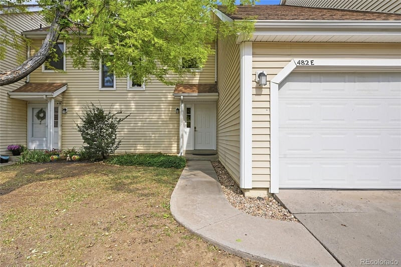 482 S Kalispell Way #E, Aurora, CO 80017