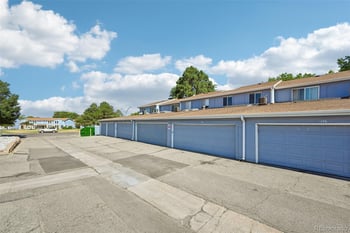 178 Paris Cir, Aurora, CO 80011