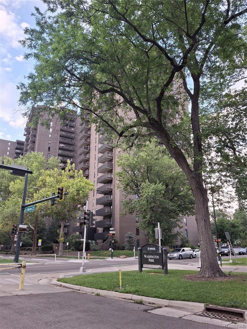 480 Marion Pw #1304, Denver, CO 80209