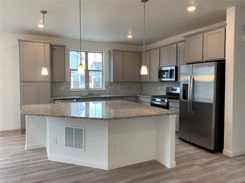 8376 Bijou Creek Ave, Littleton, CO 80125