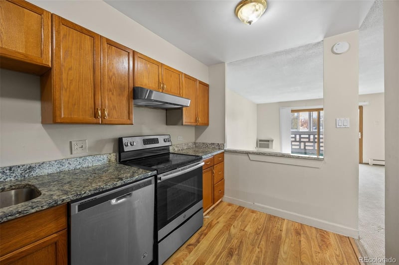 650 S Alton Way #3B, Denver, CO 80247