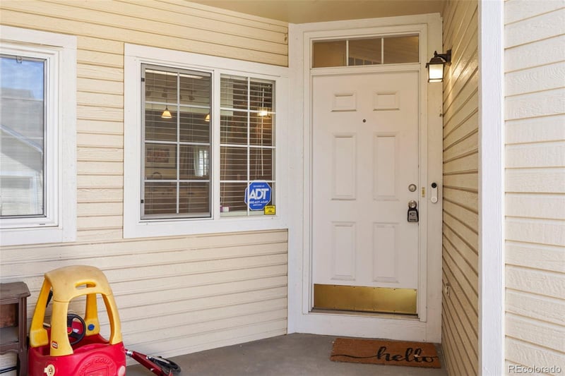 12105 2nd Dr, Aurora, CO 80011