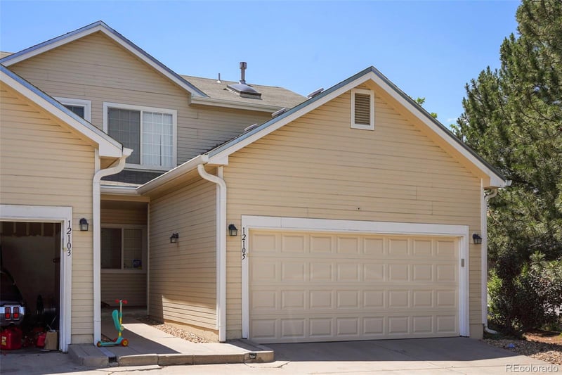 12105 2nd Dr, Aurora, CO 80011