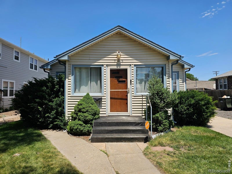506 Oak St, Sterling, CO 80751