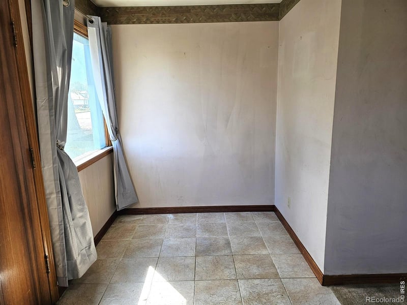 506 Oak St, Sterling, CO 80751