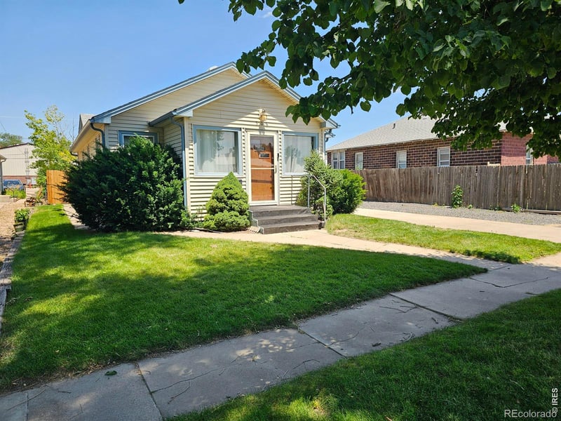 506 Oak St, Sterling, CO 80751