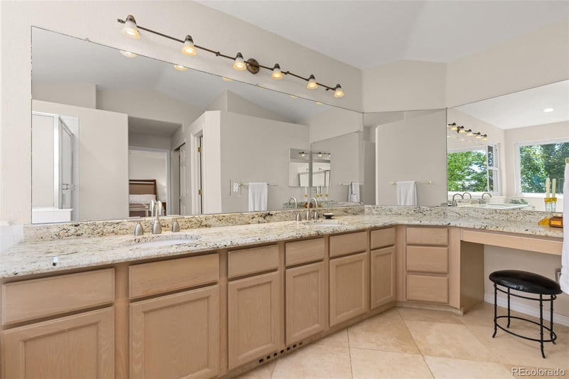 5764 S Depew Cir, Littleton, CO 80123
