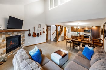 165 Wheeler Pl #403, Frisco, CO 80443