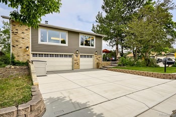 8107 W 71st Pl, Arvada, CO 80004