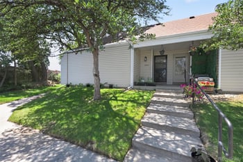 2600 S Xanadu Way #B, Aurora, CO 80014
