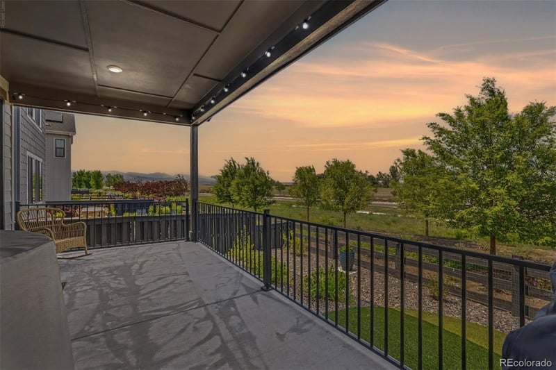 8765 Moonshimmer Trl, Littleton, CO 80125
