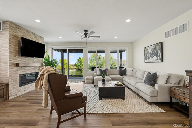 8765 Moonshimmer Trl, Littleton, CO 80125