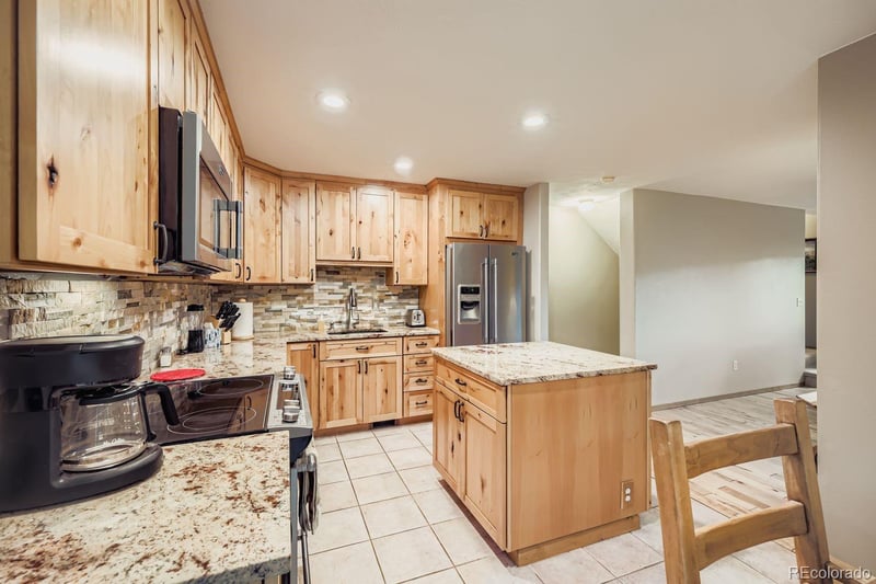 323 Twenty Grand Dr, Silverthorne, CO 80498