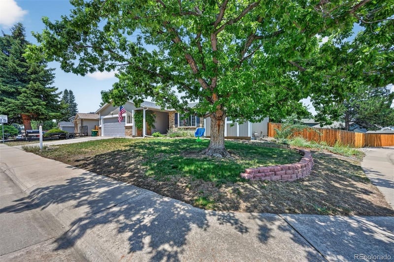 4052 Argonne Way, Aurora, CO 80013
