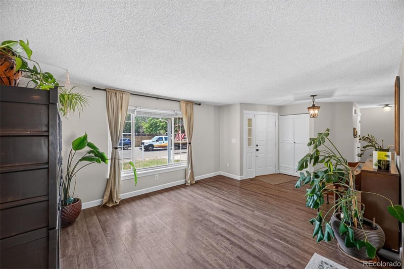 4052 Argonne Way, Aurora, CO 80013