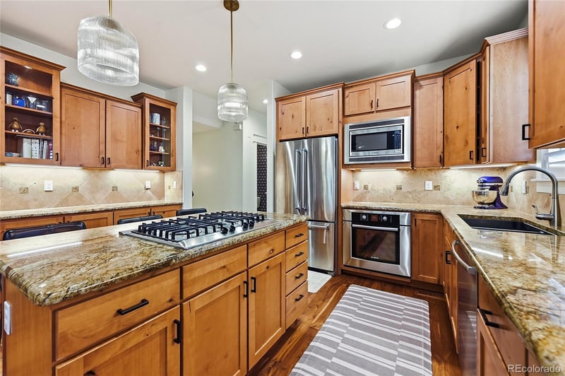 803 Clarkson St, Denver, CO 80209