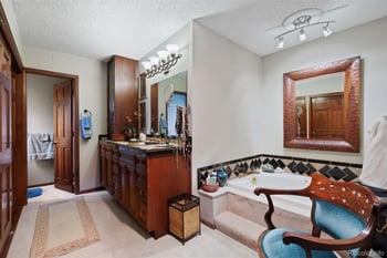 3026 E Hinsdale Ave, Centennial, CO 80122