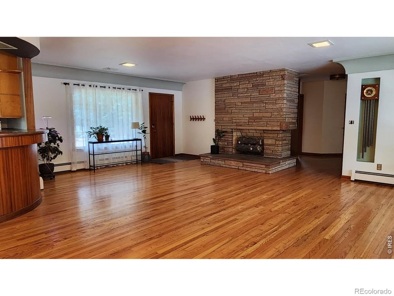 441 11th St, Loveland, CO 80537
