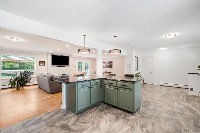 5 Circle Dr, Wheat Ridge, CO 80215